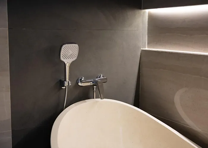 Rendezvous Wellness & Otel 3*